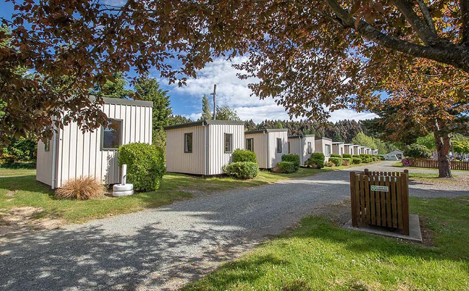Fifteen standard cabins at Lakeview Holiday park